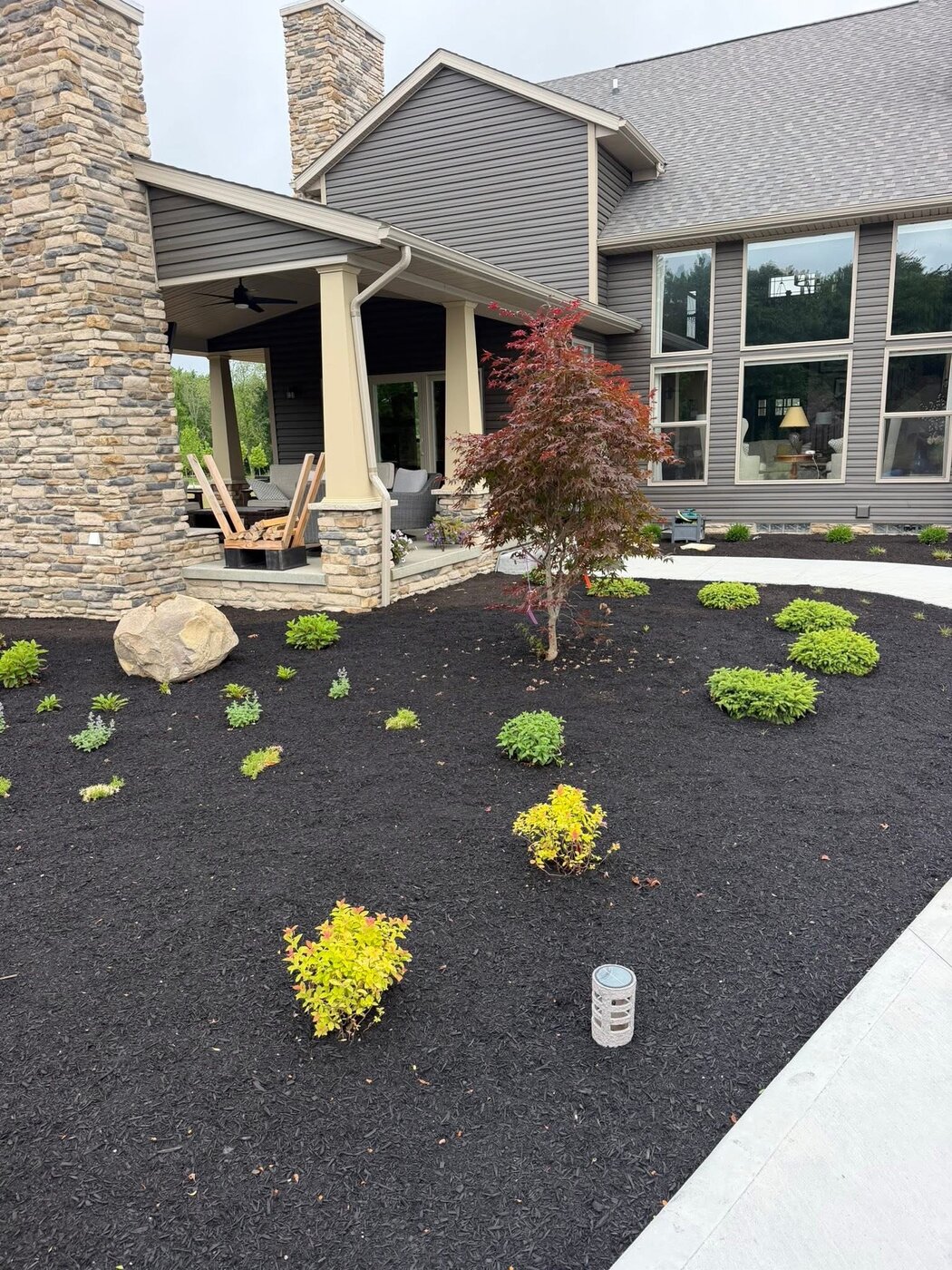 Black Mulch & Boulder Accents